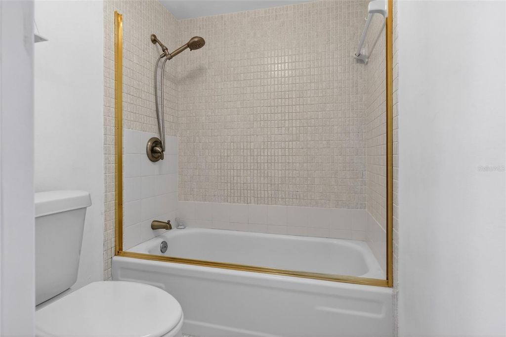 Image 18 of property listing at 4440 IRONWOOD CIRCLE 508D, Bradenton, FL 34209