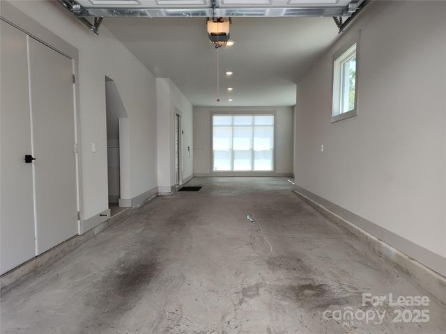 1037 Wesley Terrace Avenue, Charlotte, NC 28208