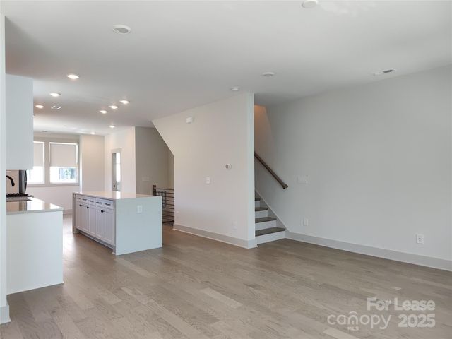 1037 Wesley Terrace Avenue, Charlotte, NC 28208