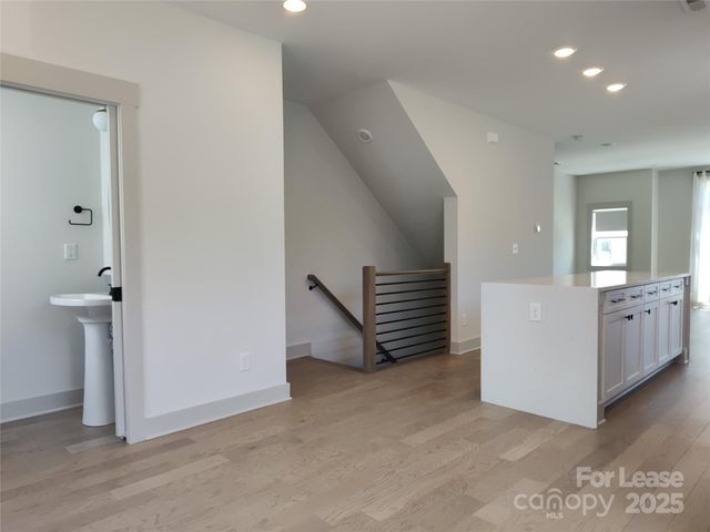 1037 Wesley Terrace Avenue, Charlotte, NC 28208