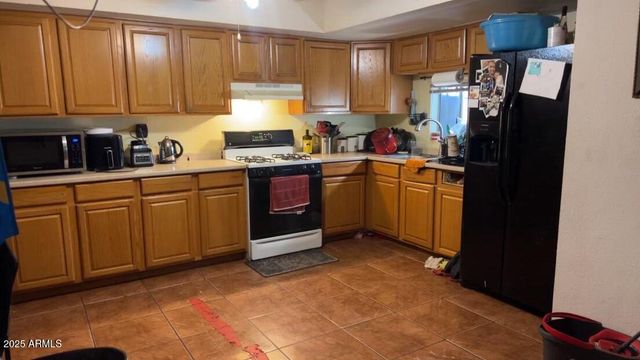 4224 W PORTLAND Street, Phoenix, AZ 85009