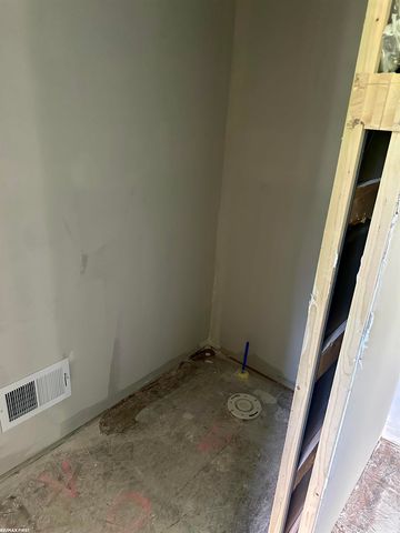 45215 Fairchild Road, Macomb, MI 48042