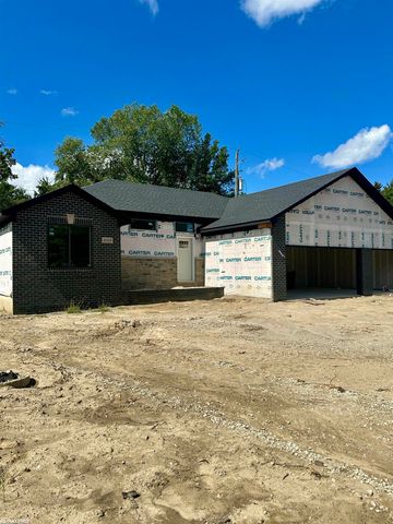 45215 Fairchild Road, Macomb, MI 48042