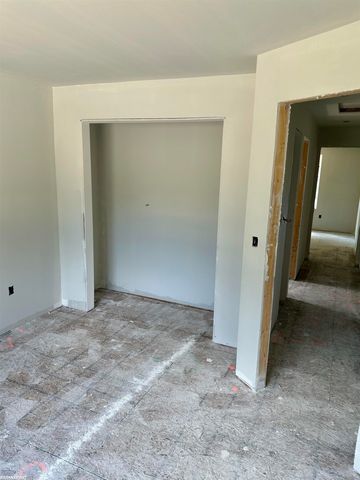 45215 Fairchild Road, Macomb, MI 48042