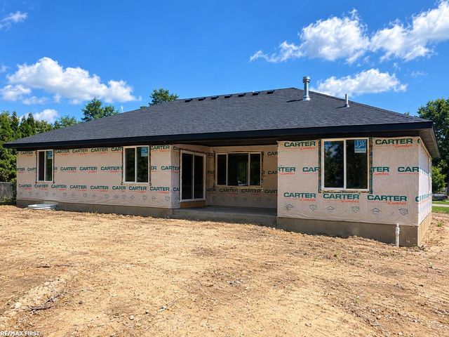 45215 Fairchild Road, Macomb, MI 48042