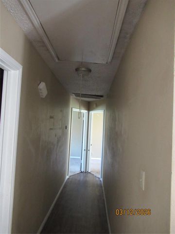 403 Lotus Street, Lake Jackson, TX 77566