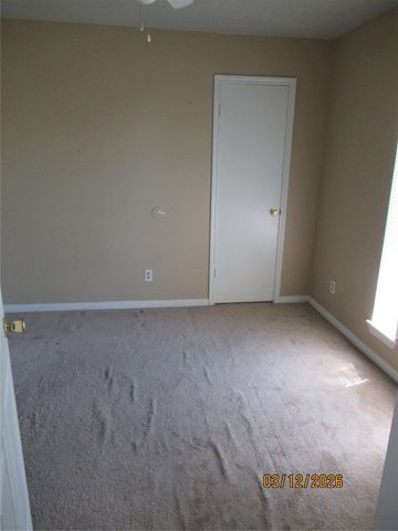 403 Lotus Street, Lake Jackson, TX 77566