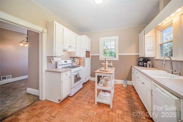 206 W Mountain Street, Kings Mountain, NC 28086