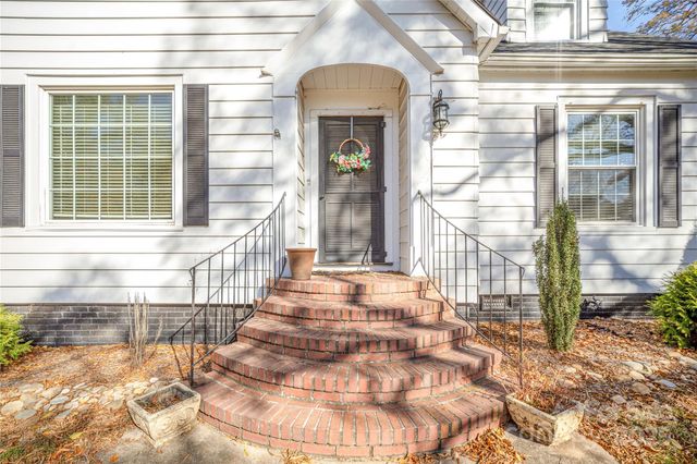 206 W Mountain Street, Kings Mountain, NC 28086