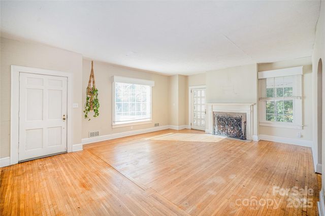 206 W Mountain Street, Kings Mountain, NC 28086