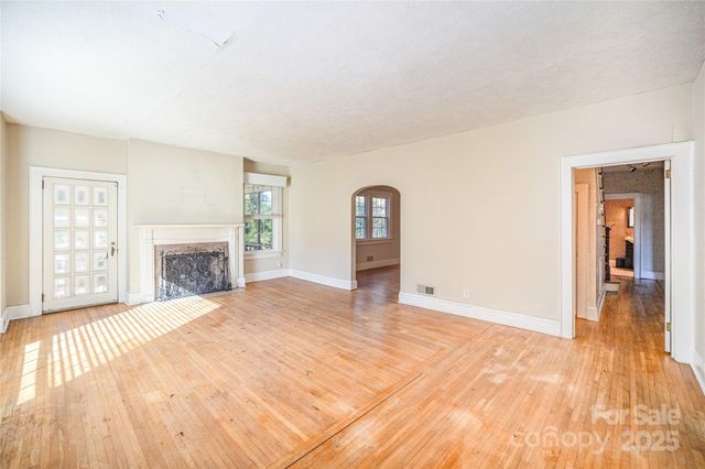 206 W Mountain Street, Kings Mountain, NC 28086