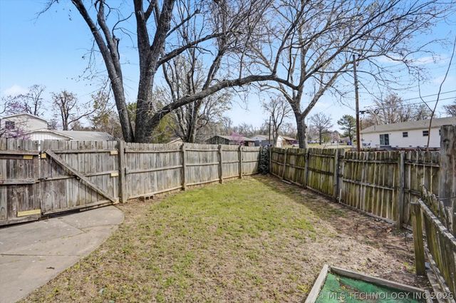 509 W Knoxville Street, Broken Arrow, OK 74012