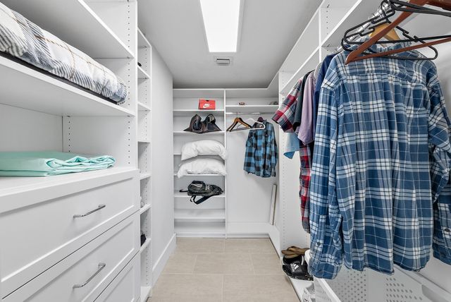 4200 N Ocean Drive 2-705, Singer Island, FL 33404