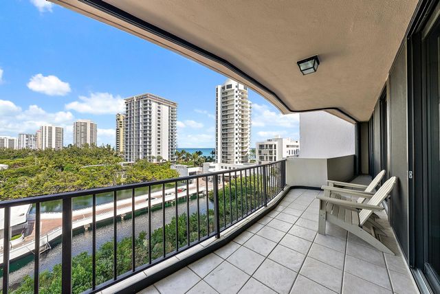 4200 N Ocean Drive 2-705, Singer Island, FL 33404
