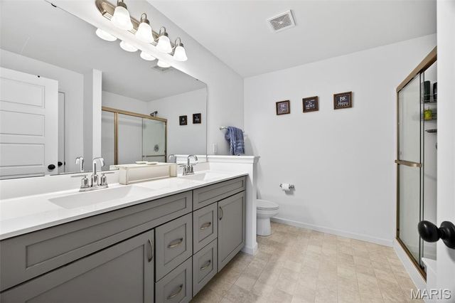 349 Valley Bluff Drive, Wentzville, MO 63385