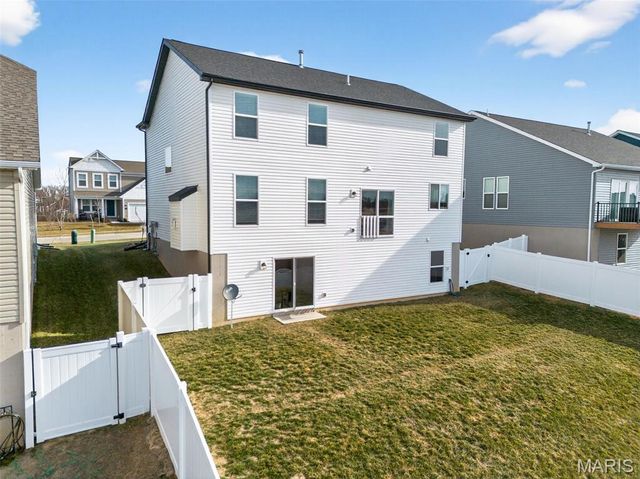 349 Valley Bluff Drive, Wentzville, MO 63385