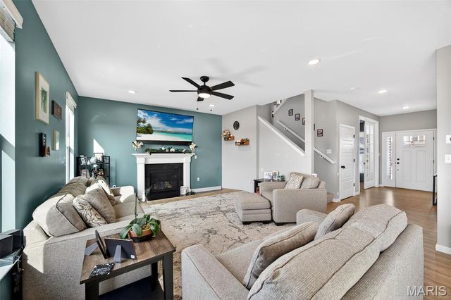 349 Valley Bluff Drive, Wentzville, MO 63385