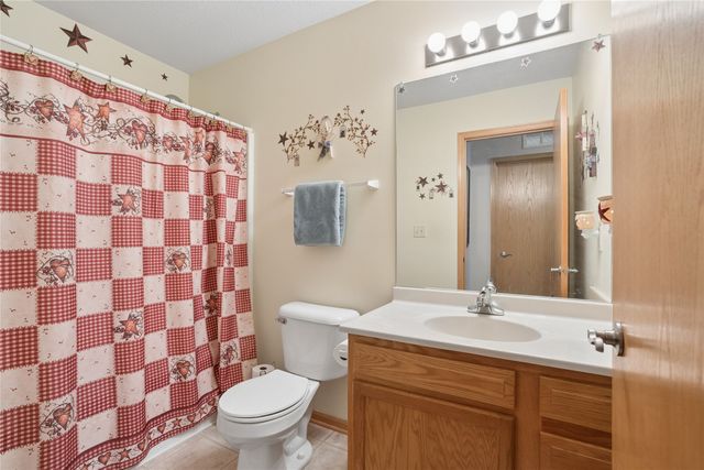 3806 NE Trilein Drive, Ankeny, IA 50021