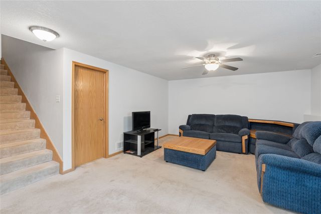 3806 NE Trilein Drive, Ankeny, IA 50021