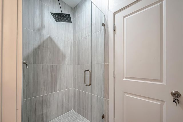 30 N Saint Charles Street, Houston, TX 77003