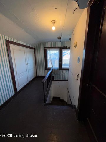 3627 Taylor Blvd, Louisville, KY 40215