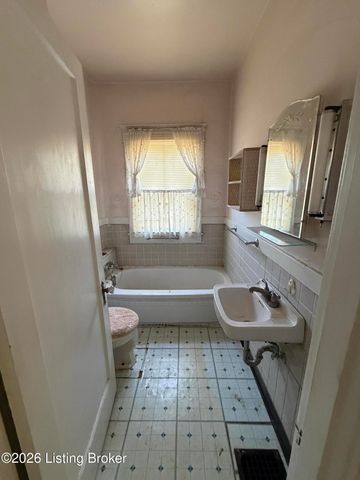 3627 Taylor Blvd, Louisville, KY 40215