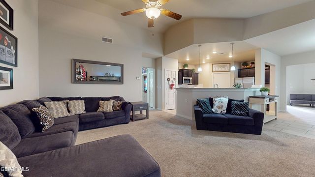 13949 Lago Vista Avenue, Horizon City, TX 79928