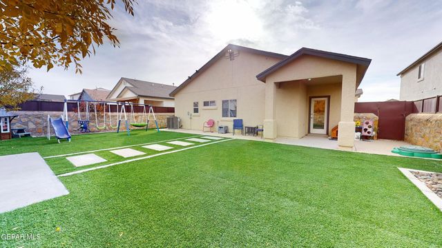 13949 Lago Vista Avenue, Horizon City, TX 79928