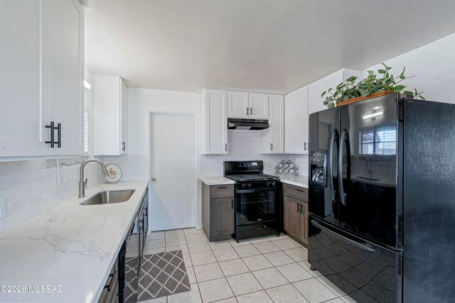908 E Pastime Road, Tucson, AZ 85719