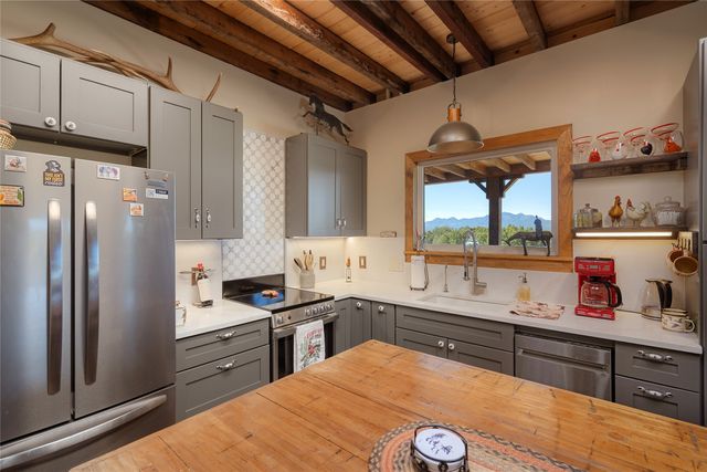 46 Little Bluestem, Santa Fe, NM 87508
