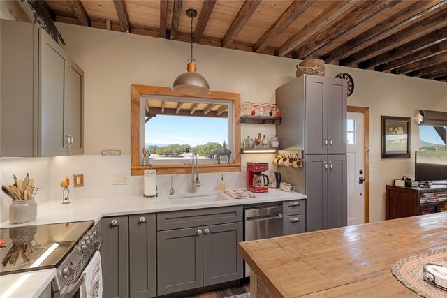 46 Little Bluestem, Santa Fe, NM 87508