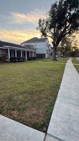 5147 Jackwood Street, Houston, TX 77096