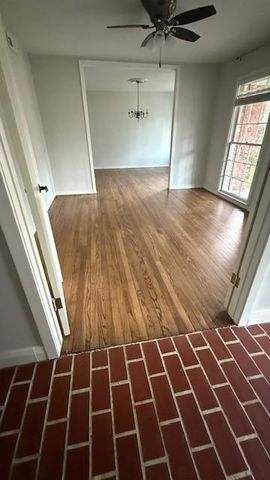 5147 Jackwood Street, Houston, TX 77096