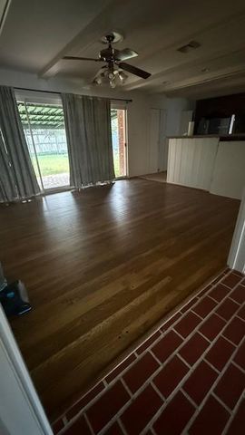 5147 Jackwood Street, Houston, TX 77096