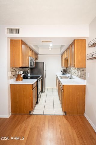 286 W PALOMINO Drive 99, Chandler, AZ 85225