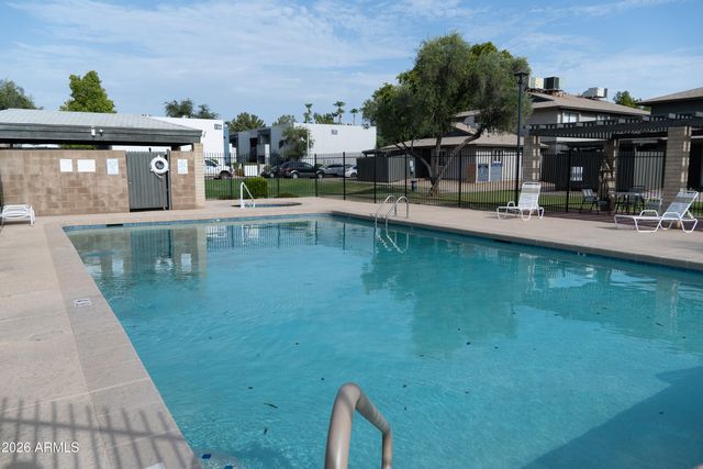 286 W PALOMINO Drive 99, Chandler, AZ 85225