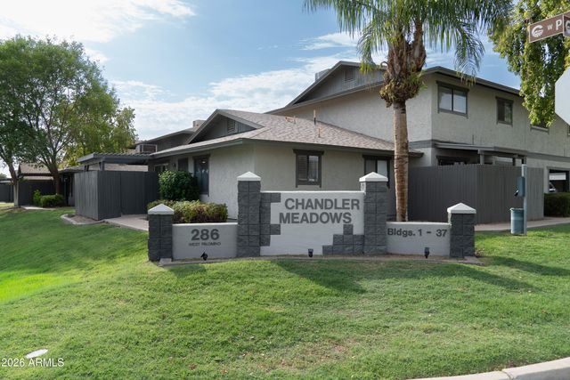 286 W PALOMINO Drive 99, Chandler, AZ 85225