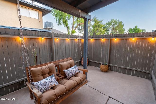 286 W PALOMINO Drive 99, Chandler, AZ 85225