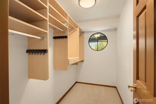 635 Kalmia Ct NW, Issaquah, WA 98027