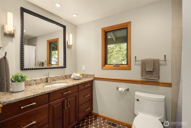 635 Kalmia Ct NW, Issaquah, WA 98027