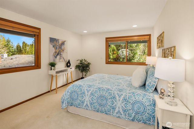 635 Kalmia Ct NW, Issaquah, WA 98027