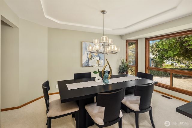 635 Kalmia Ct NW, Issaquah, WA 98027