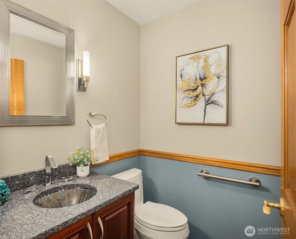 635 Kalmia Ct NW, Issaquah, WA 98027