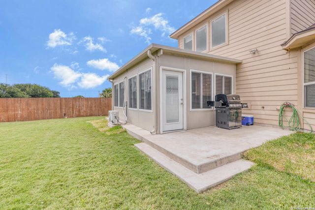 2606 Wolf Moon, Converse, TX 78109