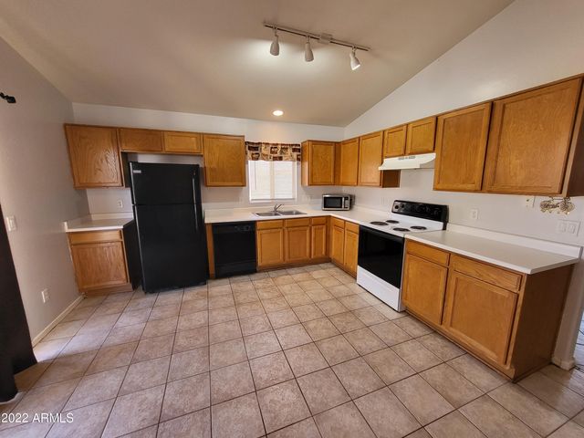 11202 W Turney Avenue, Phoenix, AZ 85037