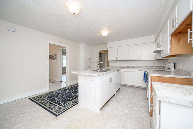 2130 E HWY 163, Columbia, MO 65201