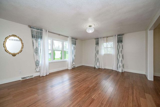 2130 E HWY 163, Columbia, MO 65201