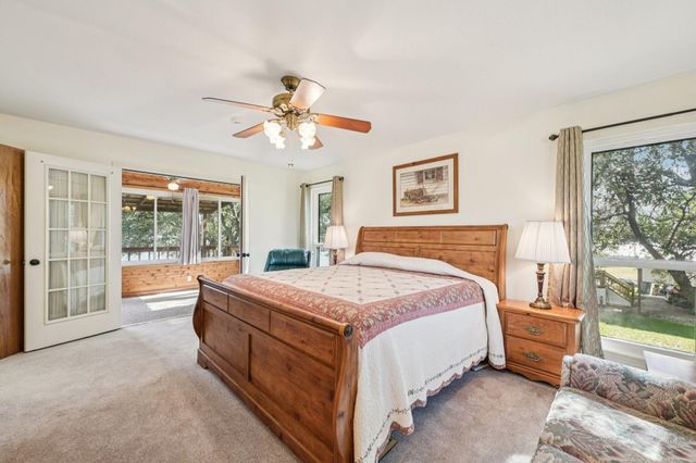 94 Lake View Drive, Huntsville, TX 77320