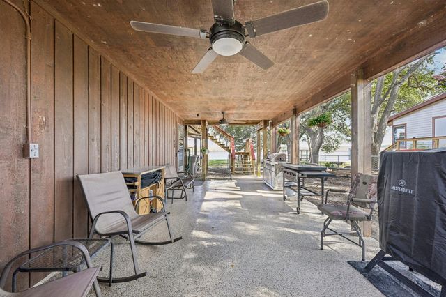 94 Lake View Drive, Huntsville, TX 77320