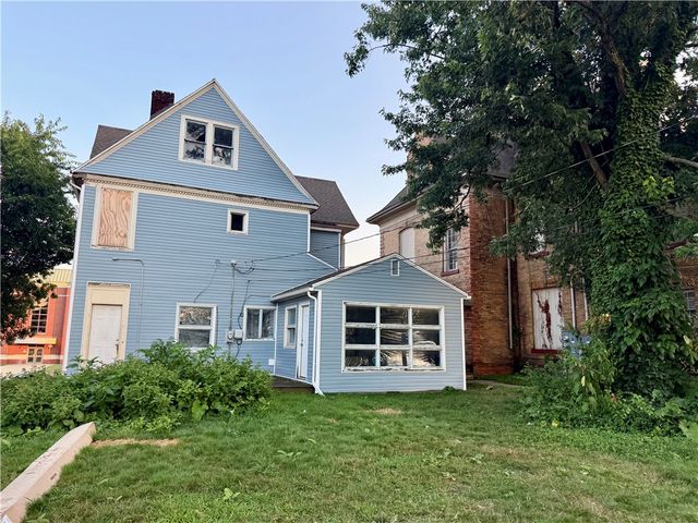 217 E Lincoln Ave, New Castle, PA 16101